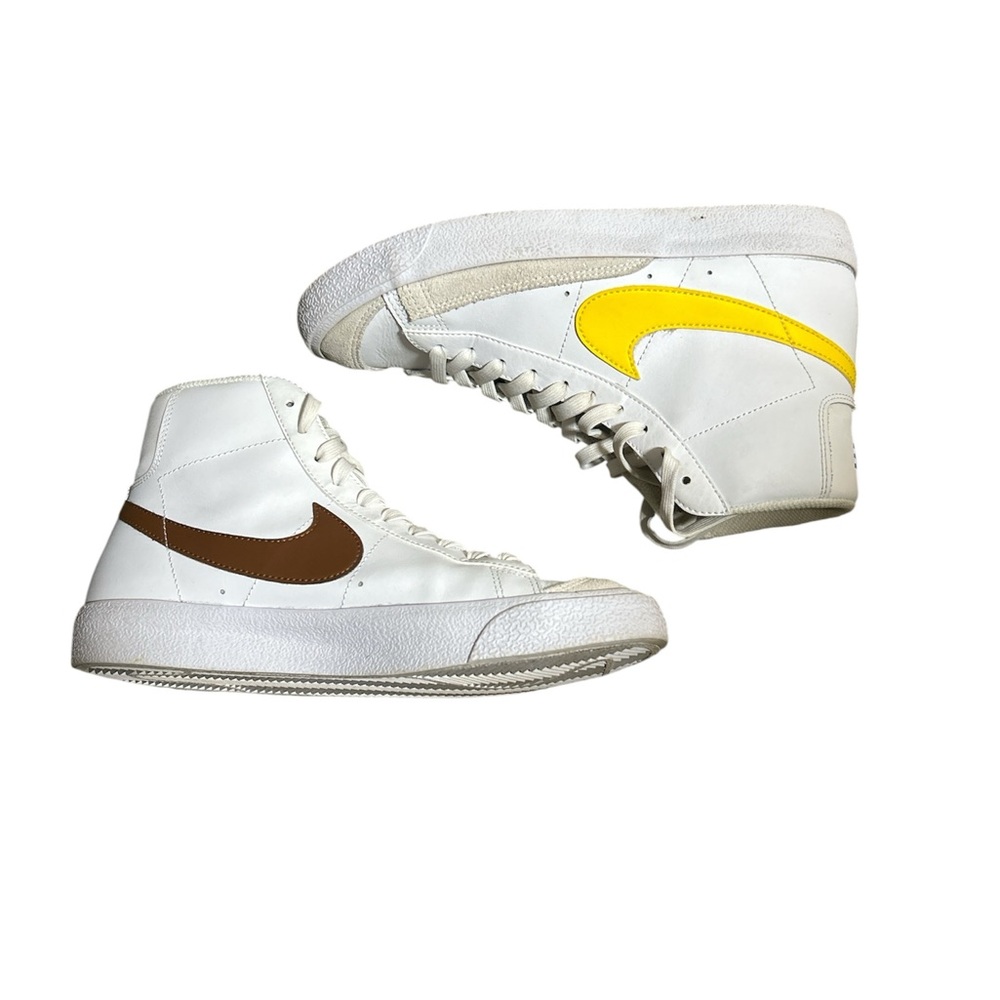 Nike Blazer Mid “77” High Top Sneakers with Yellow and Brown Accents Size 7